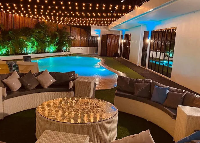 Luxi Pool Premier Private In Cebu Apartment *