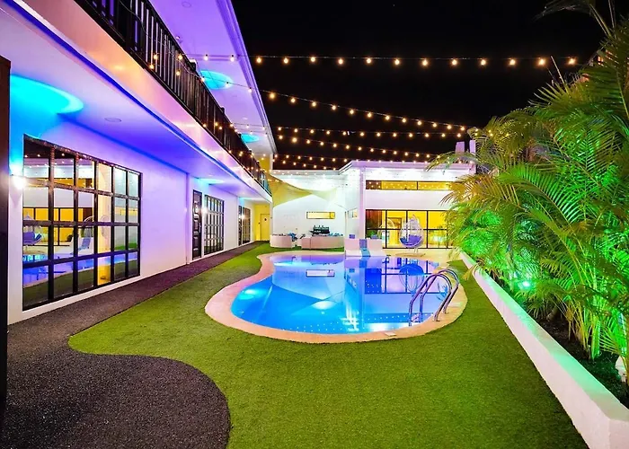 Luxi Pool Premier Private In Cebu Apartment